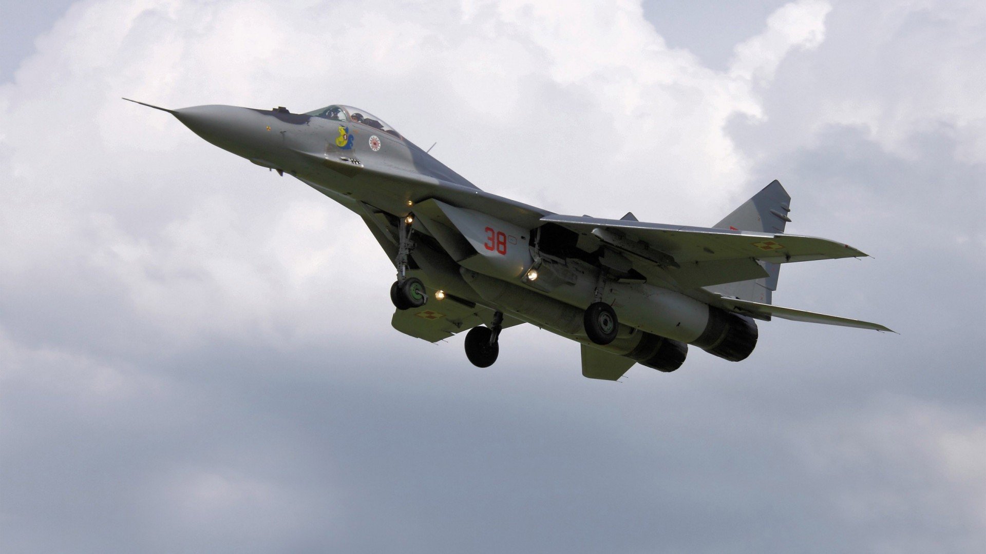 FB体育官方平台-高级别国际划船赛，水上竞技精彩纷呈，本届划船比赛冠军