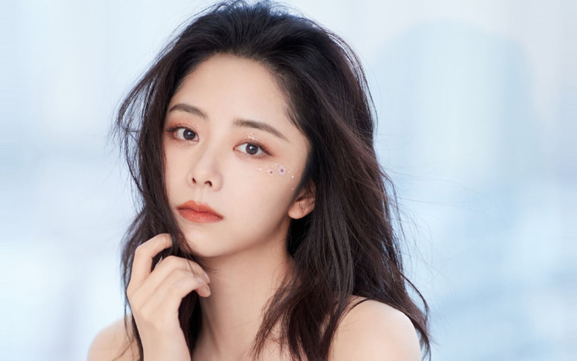 奥萨苏纳是否需在客场调整战术布置,奥萨苏纳主客场球衣